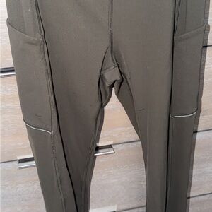 Lululemon Size 6 Olive Green Leggings